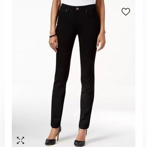 Style & Co. NWT Black Skinny Leg Jeans Short Length